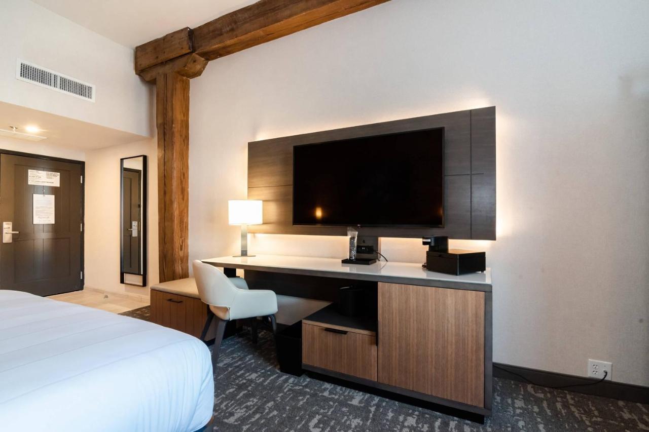 Отель Columbus Marriott Экстерьер фото