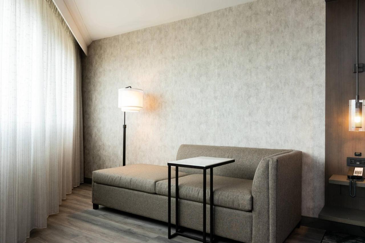 Отель Columbus Marriott Экстерьер фото
