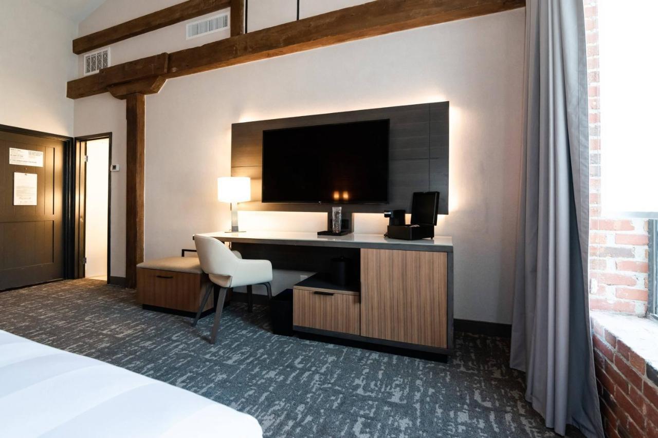 Отель Columbus Marriott Экстерьер фото