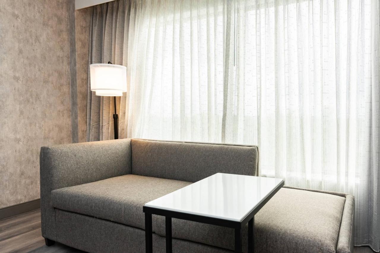 Отель Columbus Marriott Экстерьер фото