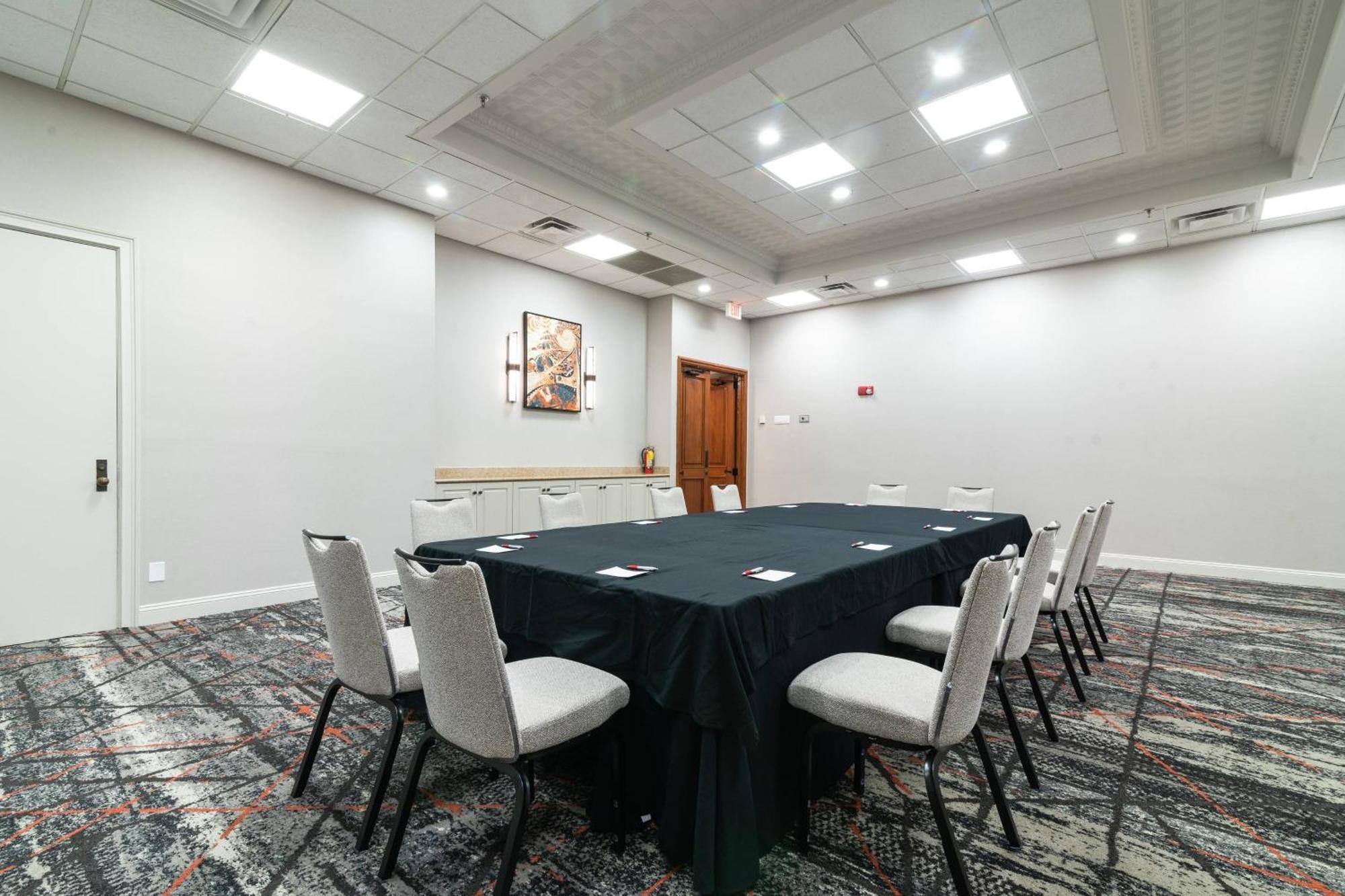 Отель Columbus Marriott Экстерьер фото